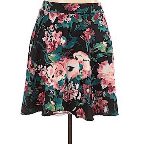 East Adeline Dresses & Skirts - 🌺EAST ADELINE🌺DIA&CO FLORAL A-LINE SKIRT🌺